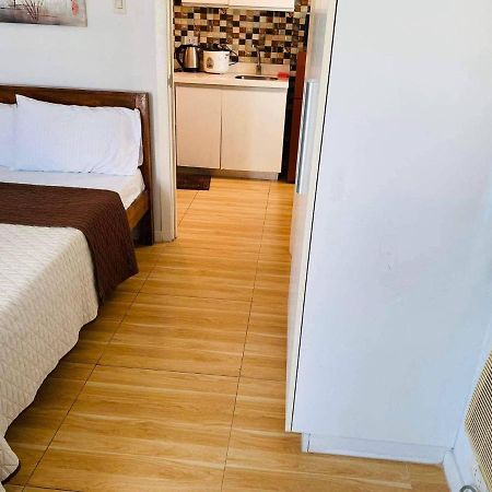 Azure C2 Balcony Wifi Near Mall Airport Multiple Units Paranaque City Extérieur photo
