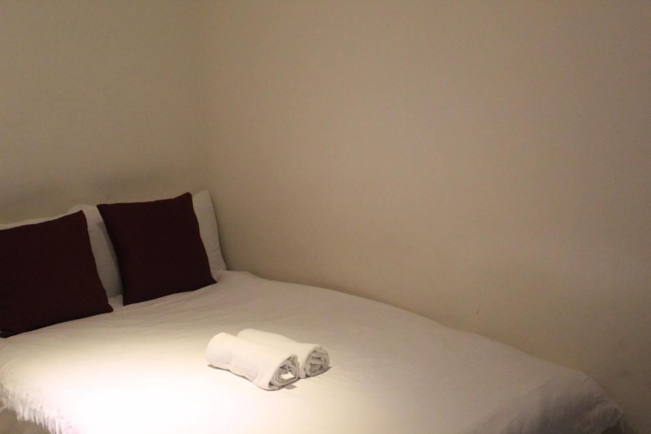 Azure C2 Balcony Wifi Near Mall Airport Multiple Units Paranaque City Extérieur photo