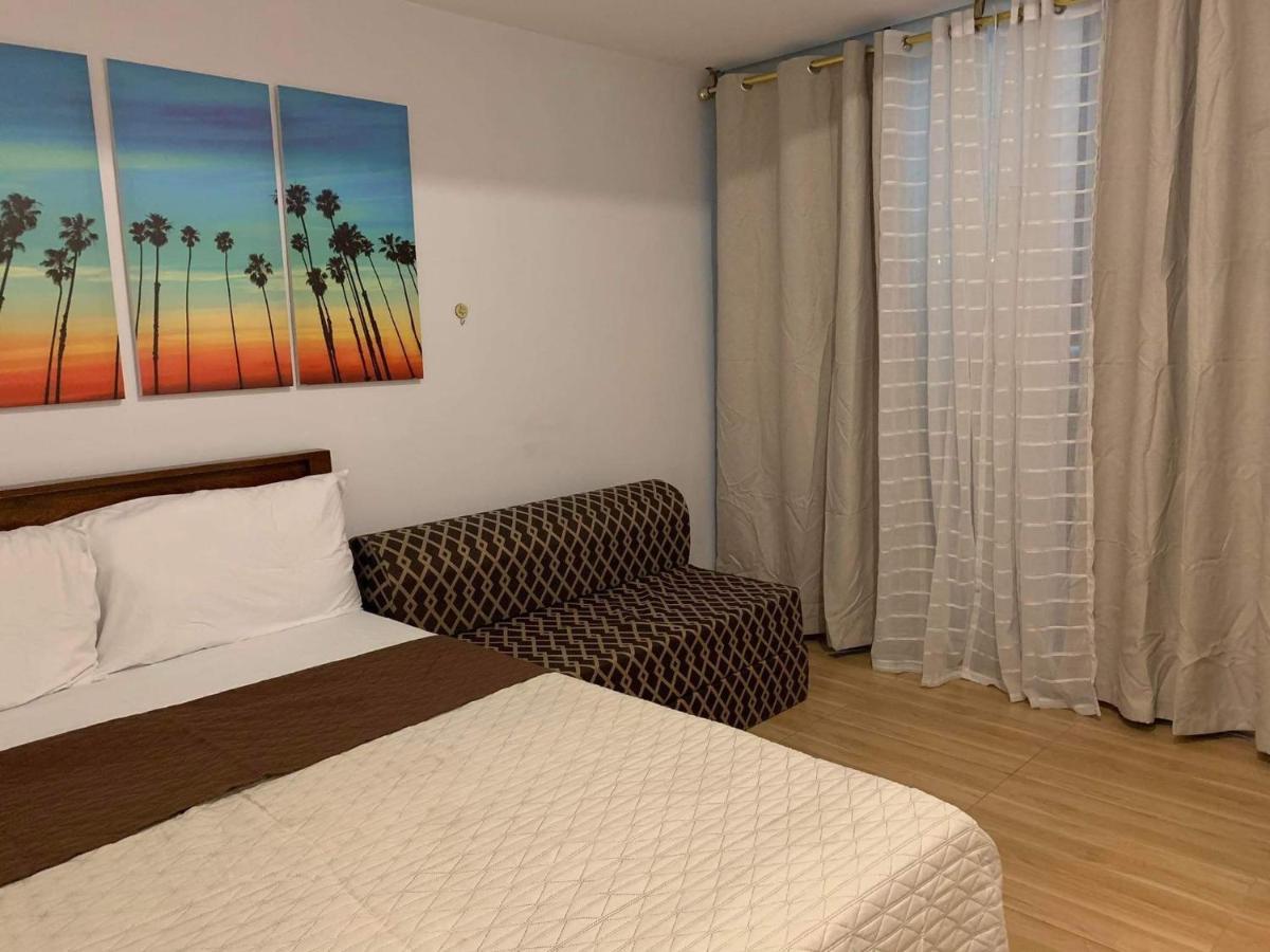 Azure C2 Balcony Wifi Near Mall Airport Multiple Units Paranaque City Extérieur photo