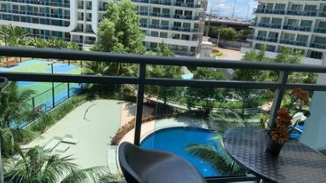 Azure C2 Balcony Wifi Near Mall Airport Multiple Units Paranaque City Extérieur photo