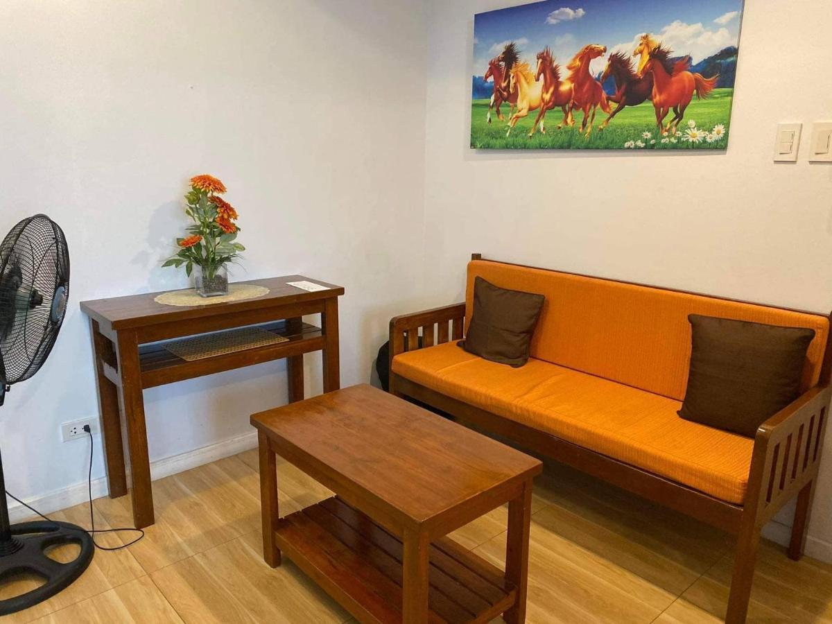 Azure C2 Balcony Wifi Near Mall Airport Multiple Units Paranaque City Extérieur photo